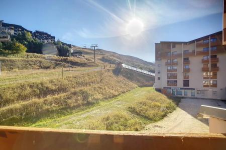 Rent in ski resort 3 room apartment 8 people (124) - Résidence Aconit - Les Menuires - Balcony