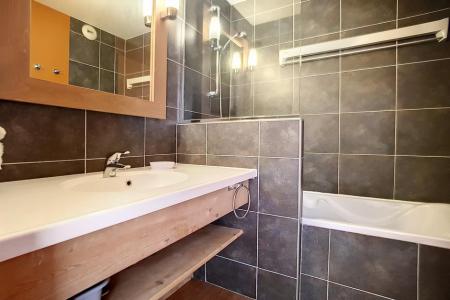 Wynajem na narty Apartament 3 pokojowy 8 osób (124) - Résidence Aconit - Les Menuires