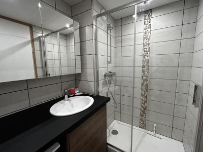 Location au ski Appartement 2 pièces 4 personnes (719) - Résidence Aravis - Les Menuires - Salle de douche