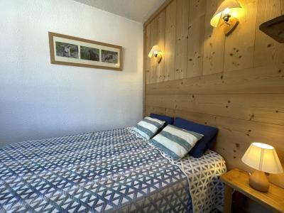 Rent in ski resort Studio 4 people (24) - Résidence Beaufortain - Les Menuires - Bedroom