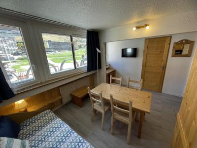 Rent in ski resort Studio 4 people (24) - Résidence Beaufortain - Les Menuires - Kitchen