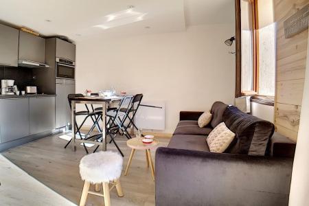 Rent in ski resort 2 room apartment 4 people (0126) - Résidence Boedette D - Les Menuires - Living room