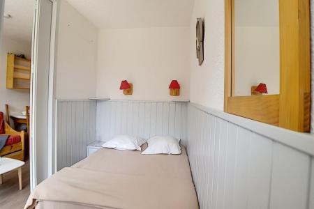 Skiverleih 2-Zimmer-Appartment für 4 Personen (130) - Résidence Boedette D - Les Menuires - Schlafzimmer