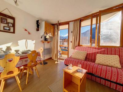 Location au ski Studio cabine 4 personnes (134) - Résidence Boedette D - Les Menuires - Séjour