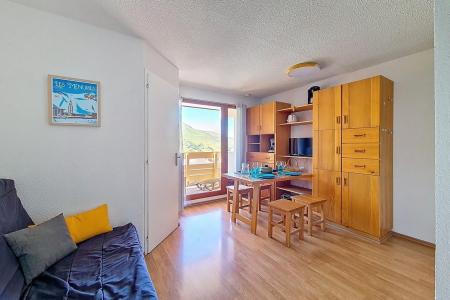 Ski verhuur Appartement 2 kamers 4 personen (48) - Résidence Carlines II - Les Menuires - Woonkamer