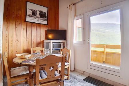 Rent in ski resort Studio mezzanine 4 people (77) - Résidence Carlines II - Les Menuires - Apartment
