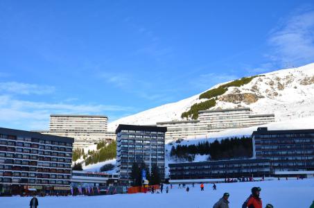Vacances en montagne Résidence Challe - Les Menuires - Extérieur hiver