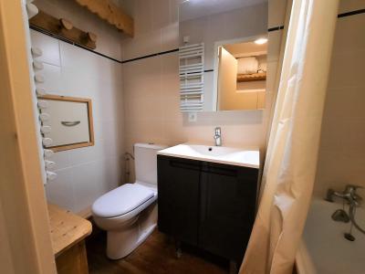 Location au ski Studio 3 personnes (11) - Résidence Charmette - Les Menuires - Appartement