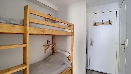 Rent in ski resort 2 room apartment sleeping corner 4 people (443) - Résidence Coryles A - Les Menuires - Apartment