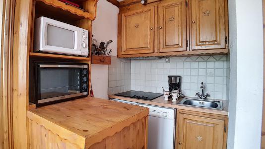 Rent in ski resort 2 room apartment 4 people (322) - Résidence de Caron - Les Menuires - Kitchen