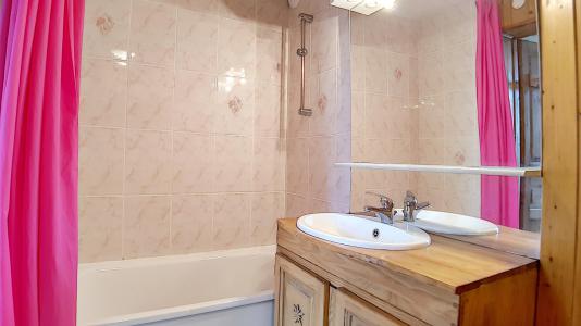 Location au ski Appartement 2 pièces 4 personnes (322) - Résidence de Caron - Les Menuires - Salle de bain