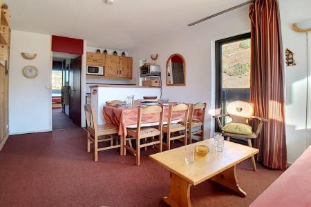 Rent in ski resort 2 room apartment 6 people (905) - Résidence Dorons - Les Menuires - Living room