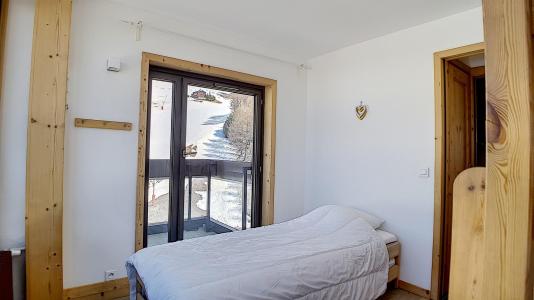 Ski verhuur Appartement 3 kamers 6 personen (1005) - Résidence Dorons - Les Menuires - Kamer