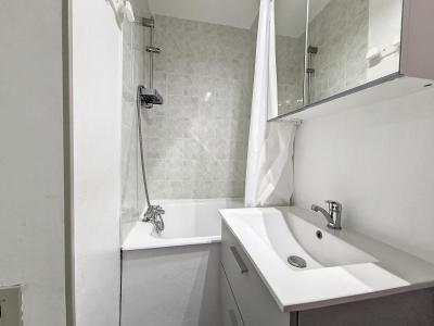 Alquiler al esquí Estudio para 2 personas (1302) - Résidence Dorons - Les Menuires - Cuarto de baño