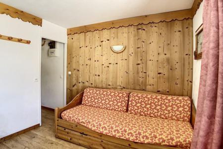 Rent in ski resort Studio 2 people (1206) - Résidence Dorons - Les Menuires - Living room