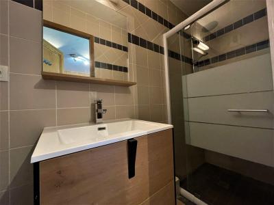 Alquiler al esquí Apartamento 6 piezas triplex para 10 personas (1 kayleigh) - Résidence Geffriand - Les Menuires - Cuarto de ducha