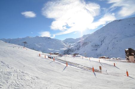 Location au ski Studio 4 personnes (24) - Résidence l'Armoise - Les Menuires - Extérieur hiver