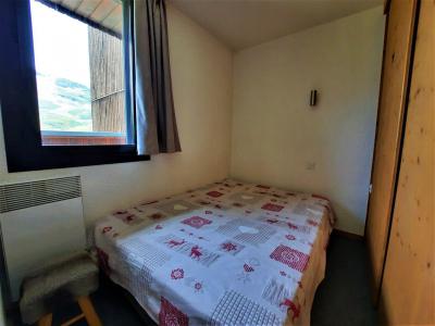 Skiverleih 2-Zimmer-Appartment für 5 Personen (67) - Résidence l'Armoise - Les Menuires - Schlafzimmer