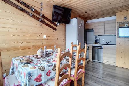 Rent in ski resort 3 room apartment 8 people (4344) - Résidence la Biellaz - Les Menuires - Living room