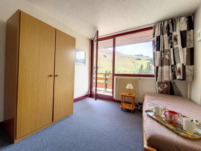 Rent in ski resort 2 room apartment 6 people (38) - Résidence la Vanoise - Les Menuires - Bedroom