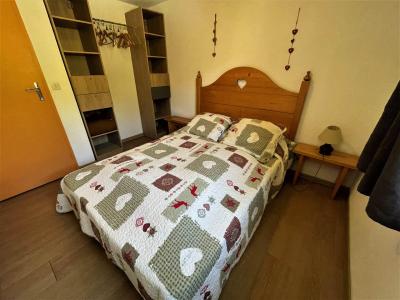 Rent in ski resort 3 room mezzanine apartment 7 people (C143) - Résidence le Jettay - Les Menuires - Bedroom