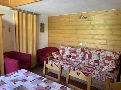 Wynajem na narty Apartament 3 pokojowy z antresolą 7 osób (C143) - Résidence le Jettay - Les Menuires - Pokój gościnny