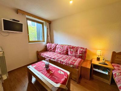 Ski verhuur Appartement duplex 2 kamers 6 personen (74) - Résidence le Jettay - Les Menuires - Woonkamer