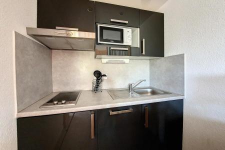 Rent in ski resort 2 room apartment 4 people (215) - Résidence le Median - Les Menuires - Kitchen