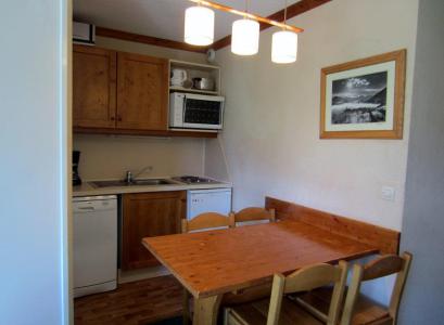 Rent in ski resort 2 room apartment 4 people (302) - Résidence le Median - Les Menuires - Kitchenette