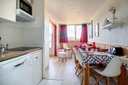Rent in ski resort 2 room apartment 4 people (420) - Résidence le Median - Les Menuires - Kitchen