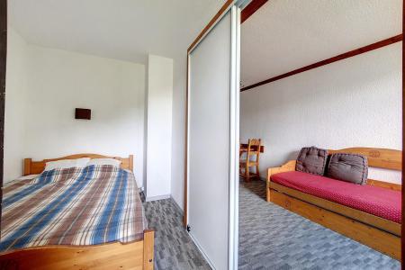Skiverleih 2-Zimmer-Appartment für 4 Personen (217) - Résidence le Median - Les Menuires - Schlafzimmer