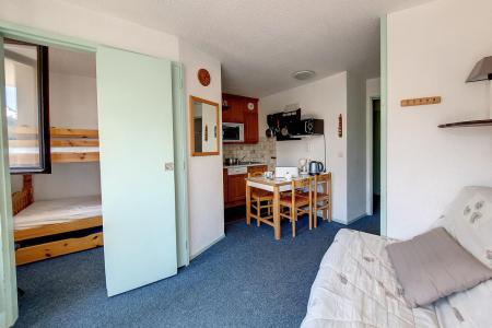 Ski verhuur Appartement 2 kamers 4 personen (202) - Résidence le Median - Les Menuires - Woonkamer