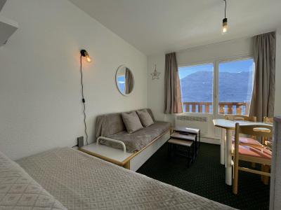 Rent in ski resort 2 room apartment 4 people (713) - Résidence le Nécou - Les Menuires - Living room