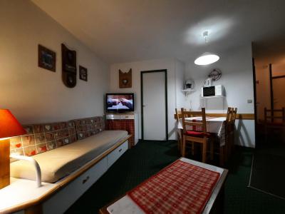 Skiverleih 3-Zimmer-Holzhütte für 6 Personen (817) - Résidence le Nécou - Les Menuires - Wohnzimmer