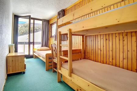 Rent in ski resort 3 room apartment 8 people (86) - Résidence le Pelvoux - Les Menuires - Bedroom