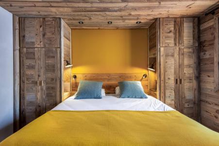 Rent in ski resort 5 room duplex apartment 10 people (KALASI) - Résidence le Rocher - Kalasi - Les Menuires - Bedroom