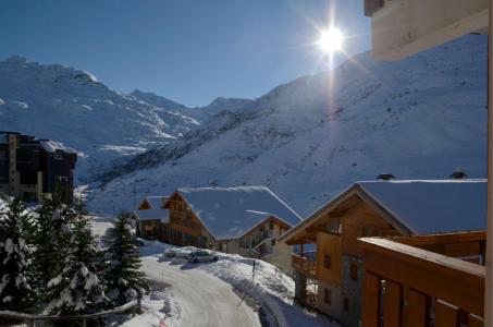 Аренда жилья Les Menuires : Résidence le Ski Soleil зима
