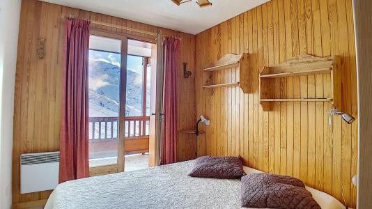 Skiverleih 2-Zimmer-Holzhütte für 6 Personen (8) - Résidence le Tétras Lyre - Les Menuires - Schlafzimmer