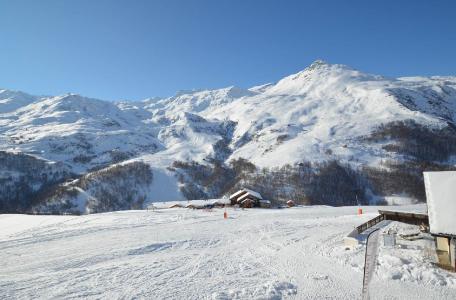 Rent in ski resort Studio sleeping corner 4 people (316) - Résidence le Villaret - Les Menuires - Winter outside