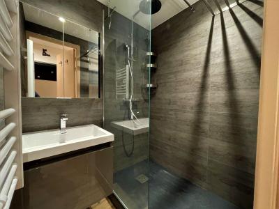 Rent in ski resort 2 room apartment 4 people (325) - Résidence le Villaret - Les Menuires - Bathroom