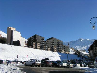 Vacances en montagne Résidence le Villaret - Les Menuires - Extérieur hiver