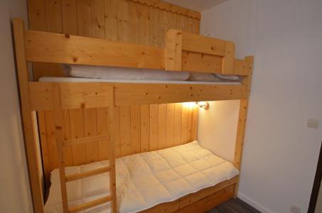 Rent in ski resort Studio sleeping corner 4 people (316) - Résidence le Villaret - Les Menuires - Bedroom