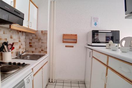 Rent in ski resort 2 room apartment 6 people (115) - Résidence les Aravis - Les Menuires - Kitchen