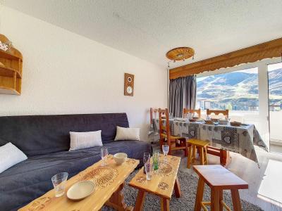 Rent in ski resort 2 room apartment 6 people (116) - Résidence les Aravis - Les Menuires - Living room