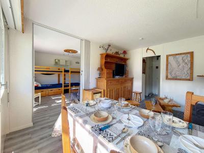 Ski verhuur Appartement 2 kamers 6 personen (116) - Résidence les Aravis - Les Menuires - Woonkamer