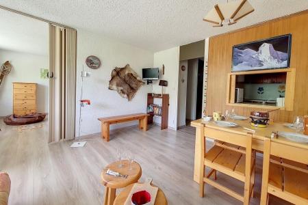 Ski verhuur Appartement 2 kamers 6 personen (417) - Résidence les Aravis - Les Menuires - Woonkamer