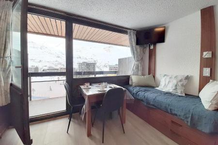 Rent in ski resort Studio 3 people (208) - Résidence les Aravis - Les Menuires - Living room