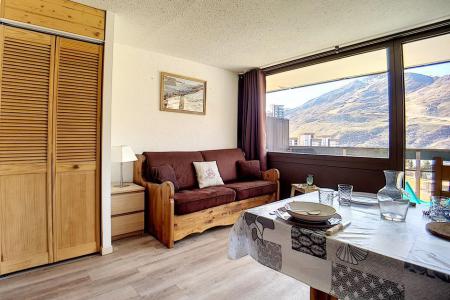 Rent in ski resort Studio 4 people (613) - Résidence les Aravis - Les Menuires - Living room