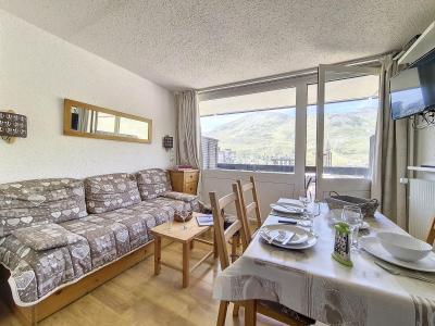 Ski verhuur Studio bergnis 4 personen (313) - Résidence les Aravis - Les Menuires - Woonkamer