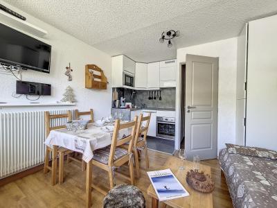 Ski verhuur Studio bergnis 4 personen (313) - Résidence les Aravis - Les Menuires - Woonkamer